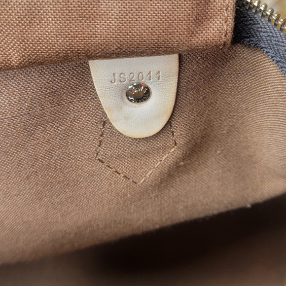 Pre-owned authentic LV 35 - Picture 11 of 11